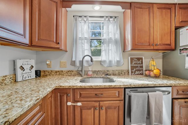 8659 Sarahs Bend Drive, Colerain Twp, OH 45251