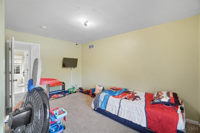 8659 Sarahs Bend Drive, Colerain Twp, OH 45251