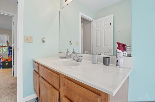 8659 Sarahs Bend Drive, Colerain Twp, OH 45251