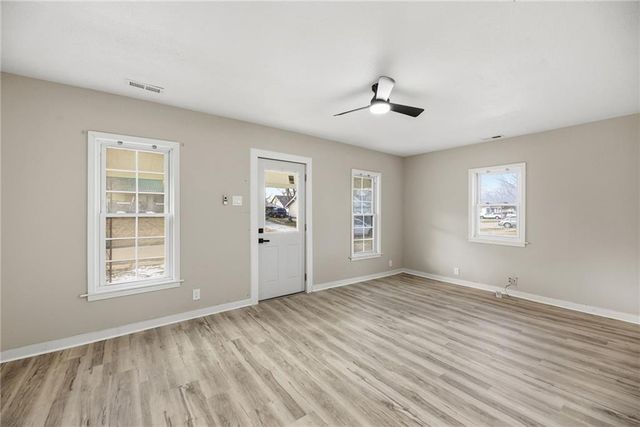 733 S Pecan Street, Ottawa, KS 66067