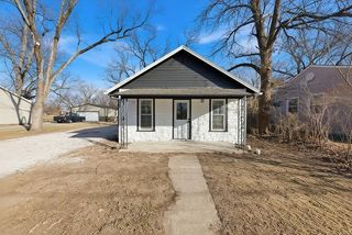 733 S Pecan Street, Ottawa, KS 66067
