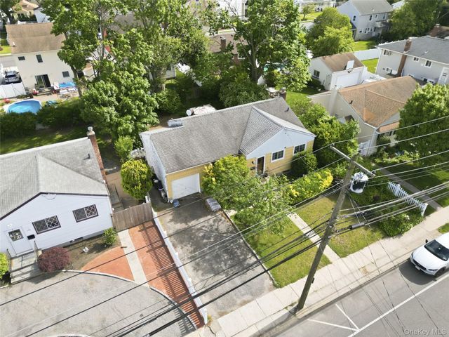 132 Davison Avenue, Oceanside, NY 11572