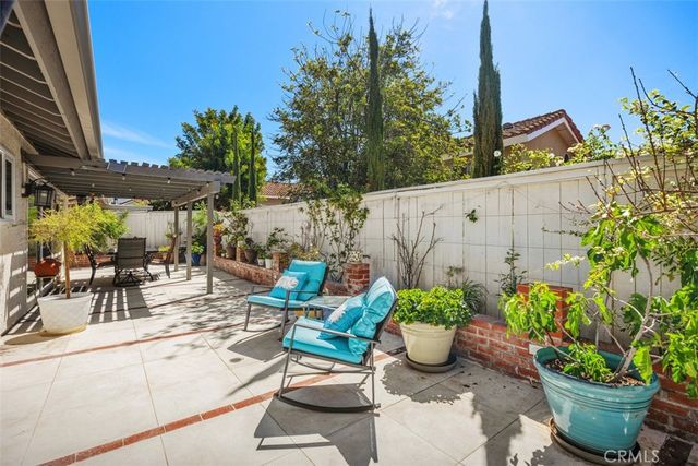 6 Via Violeta, Rancho Santa Margarita, CA 92688