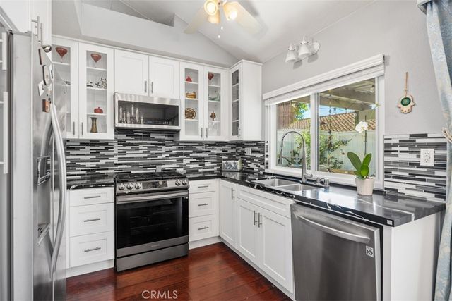 6 Via Violeta, Rancho Santa Margarita, CA 92688