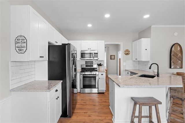 108 Blackberry Court, Woodstock, GA 30188