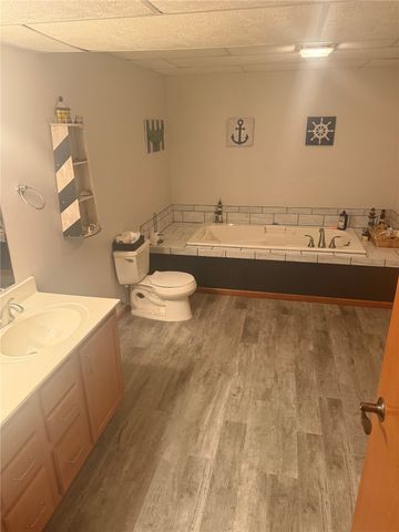 4707 Indian Ridge Street SW, Cedar Rapids, IA 52404
