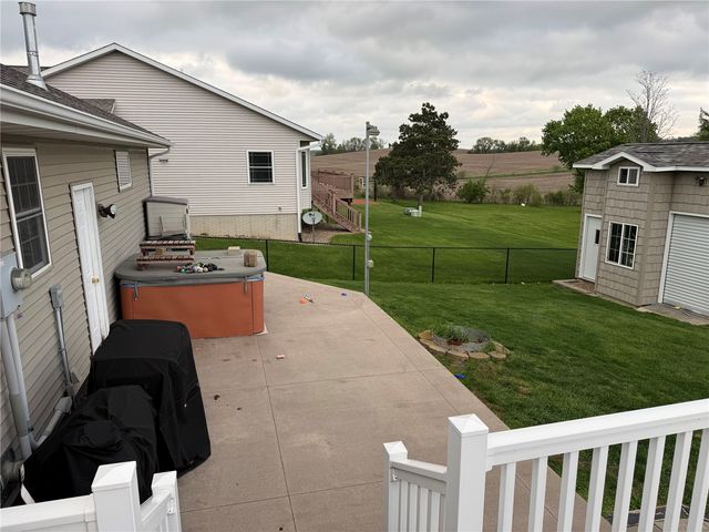 4707 Indian Ridge Street SW, Cedar Rapids, IA 52404