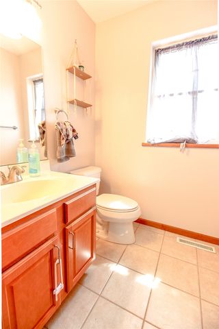 4707 Indian Ridge Street SW, Cedar Rapids, IA 52404