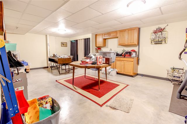 4707 Indian Ridge Street SW, Cedar Rapids, IA 52404