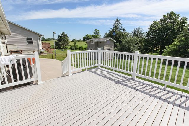 4707 Indian Ridge Street SW, Cedar Rapids, IA 52404