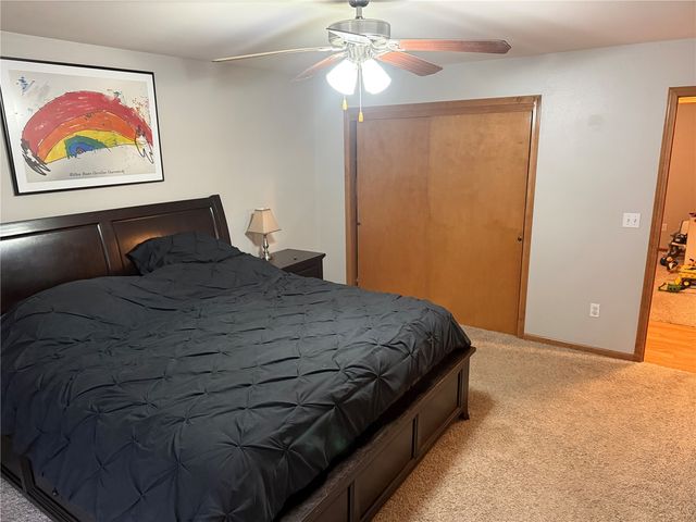 4707 Indian Ridge Street SW, Cedar Rapids, IA 52404