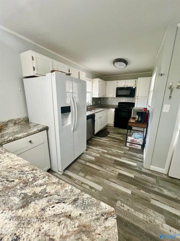 401 Woodley Terrace, Boaz, AL 35957