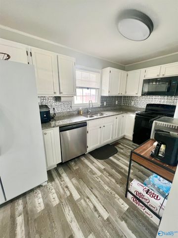 401 Woodley Terrace, Boaz, AL 35957