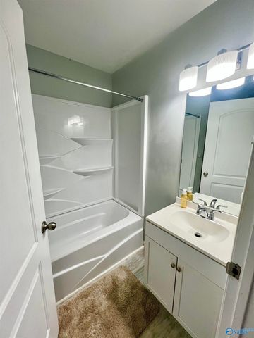 401 Woodley Terrace, Boaz, AL 35957