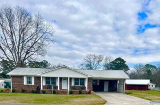 401 Woodley Terrace, Boaz, AL 35957