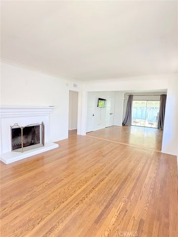 14722 Addison, Sherman Oaks, CA 91403