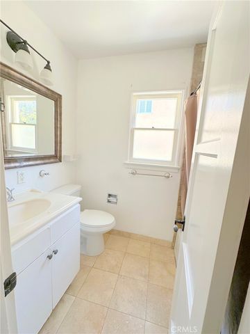 14722 Addison, Sherman Oaks, CA 91403