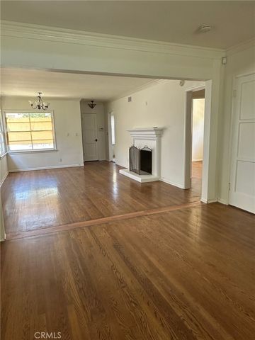 14722 Addison, Sherman Oaks, CA 91403