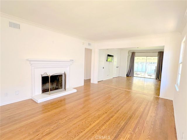 14722 Addison, Sherman Oaks, CA 91403