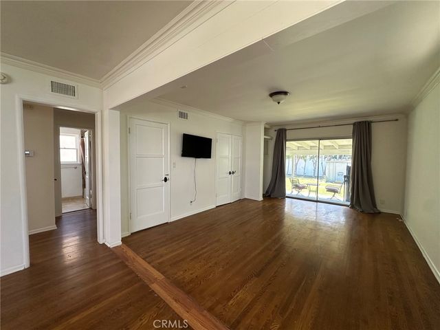 14722 Addison, Sherman Oaks, CA 91403
