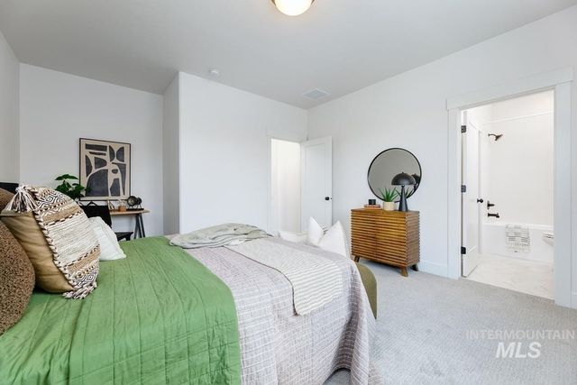 13339 N Hazel Grouse Way, Boise, ID 83714