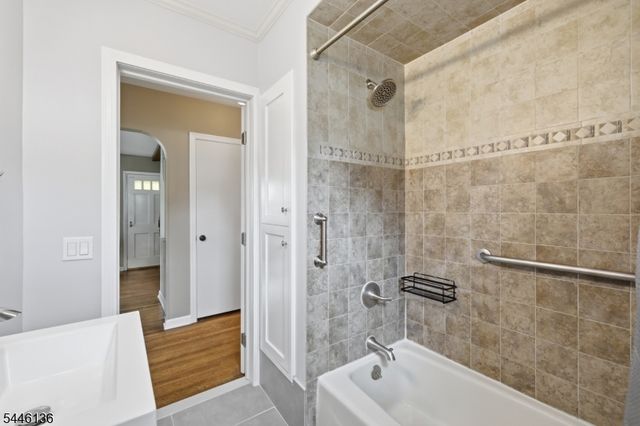 124 Rivervale Rd, River Vale Twp., NJ 07675