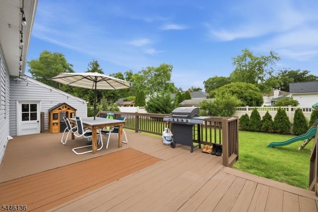 124 Rivervale Rd, River Vale Twp., NJ 07675