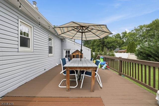 124 Rivervale Rd, River Vale Twp., NJ 07675