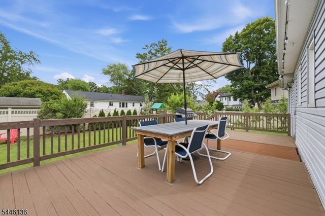 124 Rivervale Rd, River Vale Twp., NJ 07675