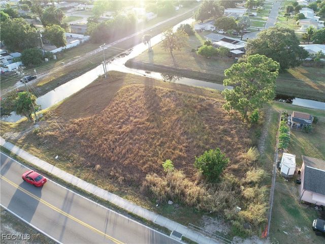 13 Alabama RD N, Lehigh Acres, FL 33936