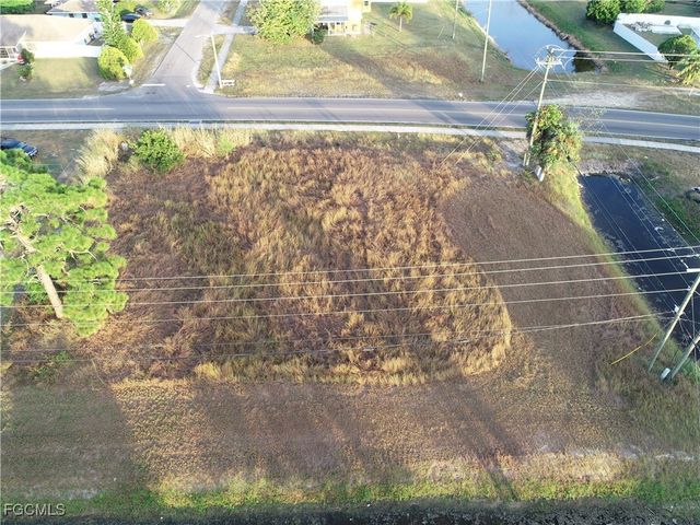 13 Alabama RD N, Lehigh Acres, FL 33936