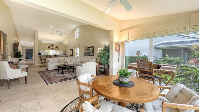 5568 COUNTRY CLUB WAY, Sarasota, FL 34243