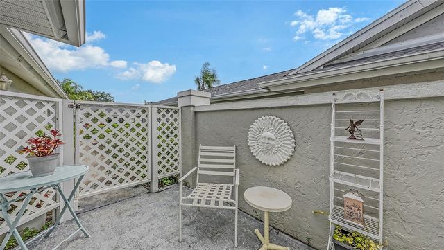 5568 COUNTRY CLUB WAY, Sarasota, FL 34243