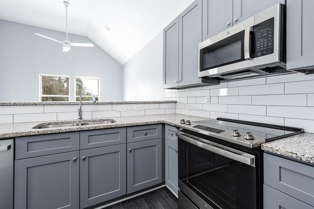 16981 Glenheath, Montgomery, TX 77316