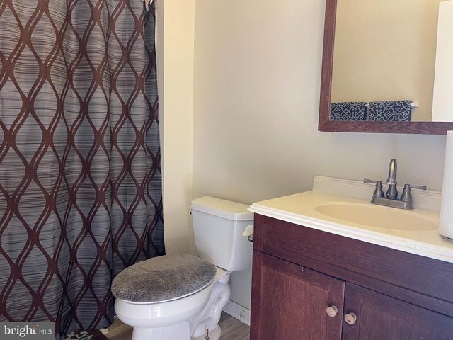6191 ROBIN DR, Mays Landing, NJ 08330