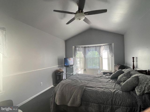 6191 ROBIN DR, Mays Landing, NJ 08330