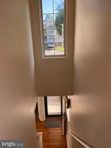 6191 ROBIN DR, Mays Landing, NJ 08330