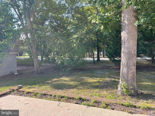 6191 ROBIN DR, Mays Landing, NJ 08330
