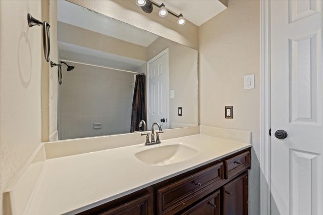 7238 N Hearthstone Green Drive, Houston, TX 77095