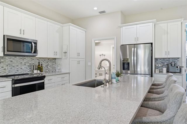 2115 SW 17TH PLACE, Cape Coral, FL 33991