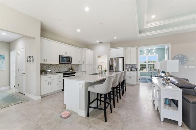 2115 SW 17TH PLACE, Cape Coral, FL 33991