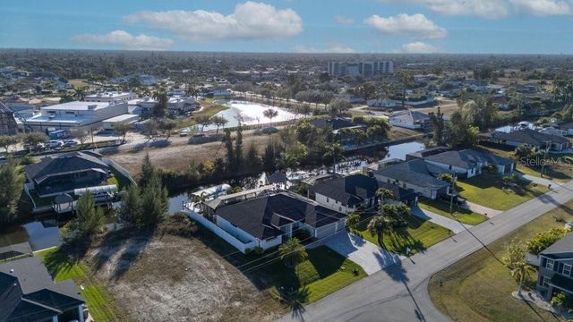 2115 SW 17TH PLACE, Cape Coral, FL 33991