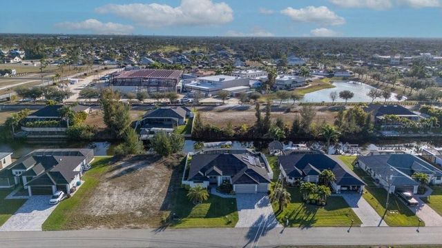 2115 SW 17TH PLACE, Cape Coral, FL 33991