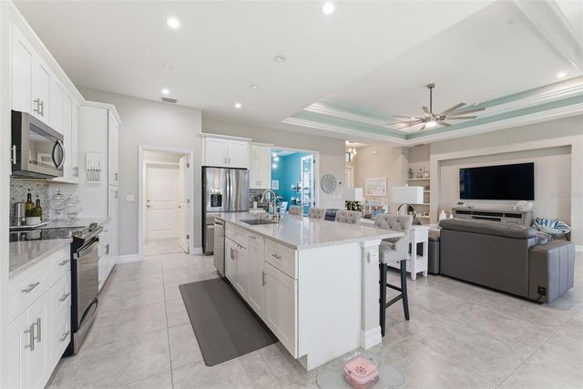 2115 SW 17TH PLACE, Cape Coral, FL 33991