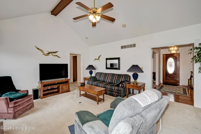 410 Old Towne Rd, Louisville, KY 40214