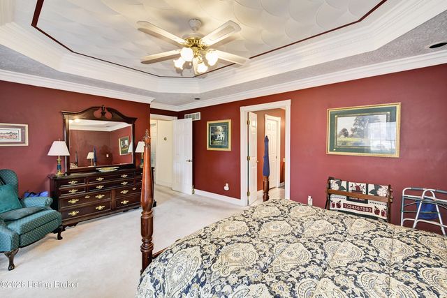 410 Old Towne Rd, Louisville, KY 40214