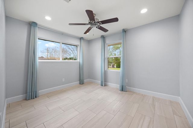 5006 Lymbar Drive, Houston, TX 77096