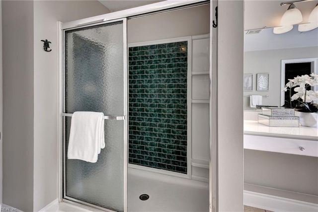 4032 Thorngate DR, Williamsburg, VA 23188