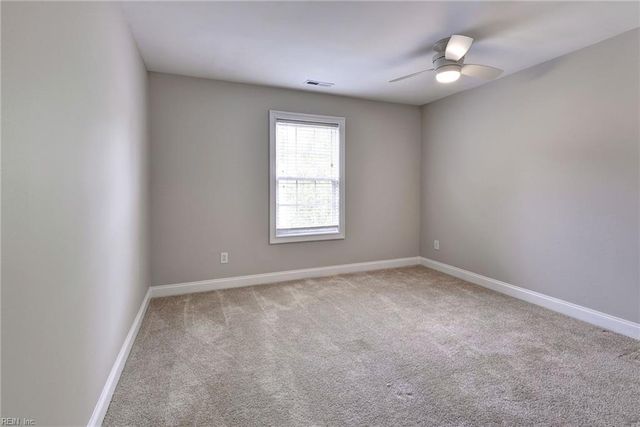 4032 Thorngate DR, Williamsburg, VA 23188