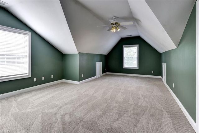 4032 Thorngate DR, Williamsburg, VA 23188